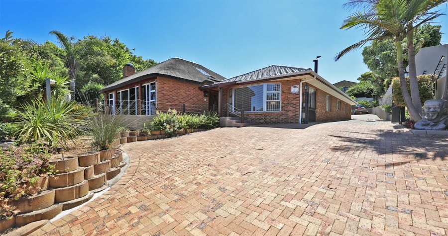 4 Bedroom Property for Sale in Plattekloof Western Cape